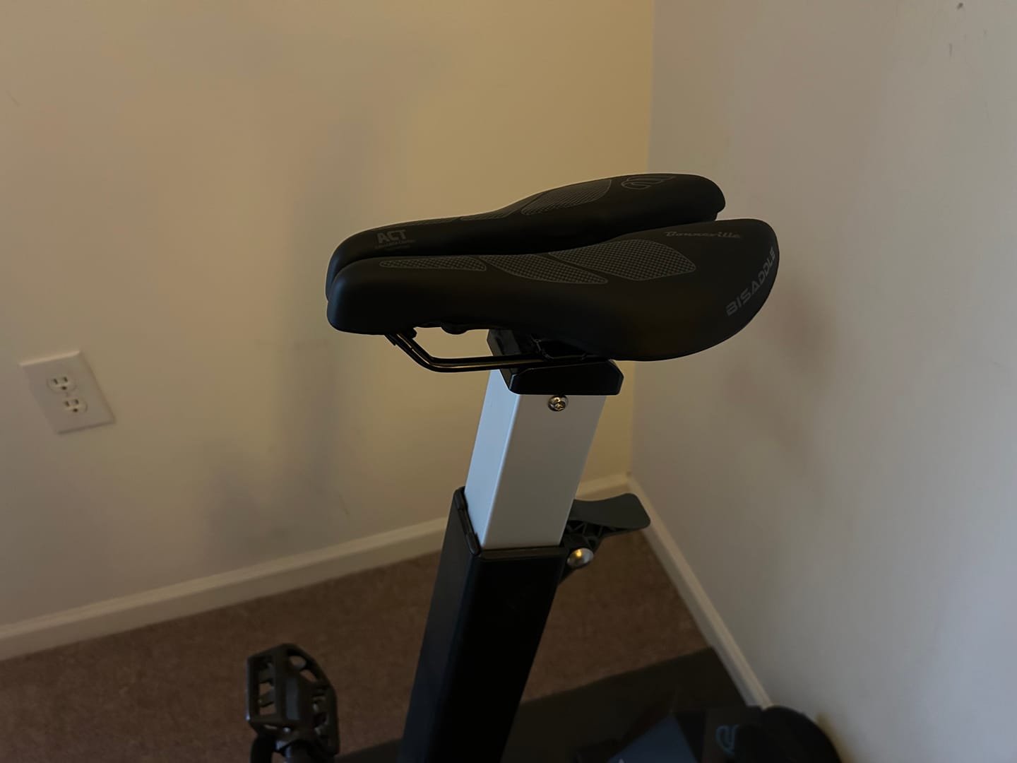 Customer photo review of Bonneville Distance