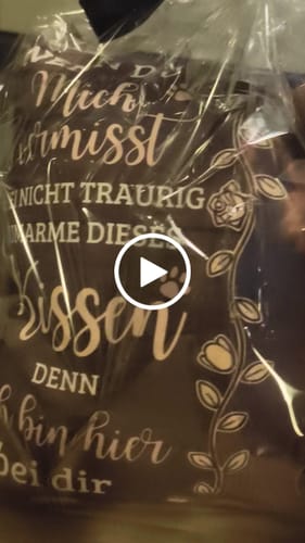 Customer video review of Seelentröster - Individuelles Kissen