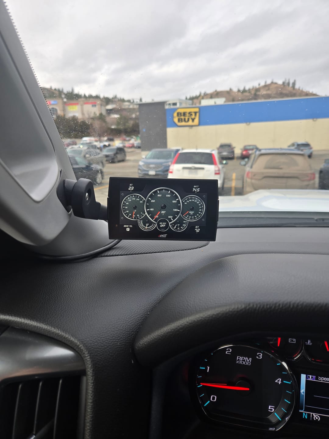 Customer photo review of 2015-2019 Duramax 2500/3500 CTS3 Pillar Display Mount (28600)