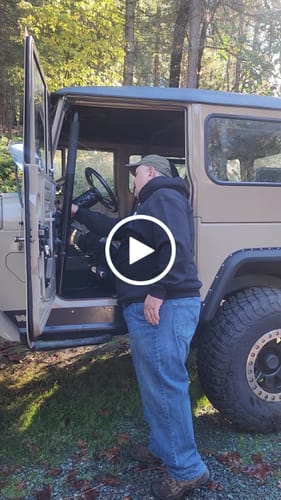 Customer video review of FJ Cruiser Heavy Weight Hoodie- Black