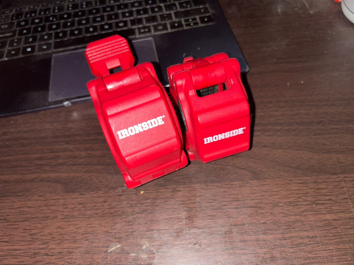 Customer photo review of Collarines Plásticos PRO IRONSIDE (par)