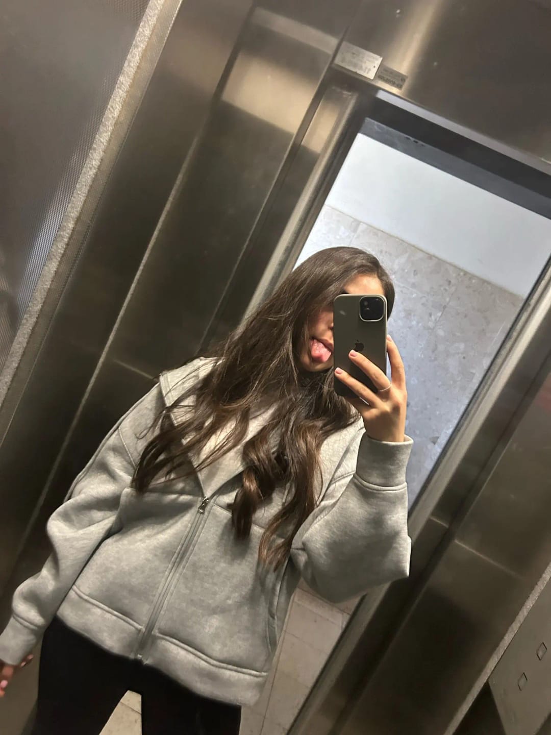 Customer photo review of Eveline Zip-Up Hoodie