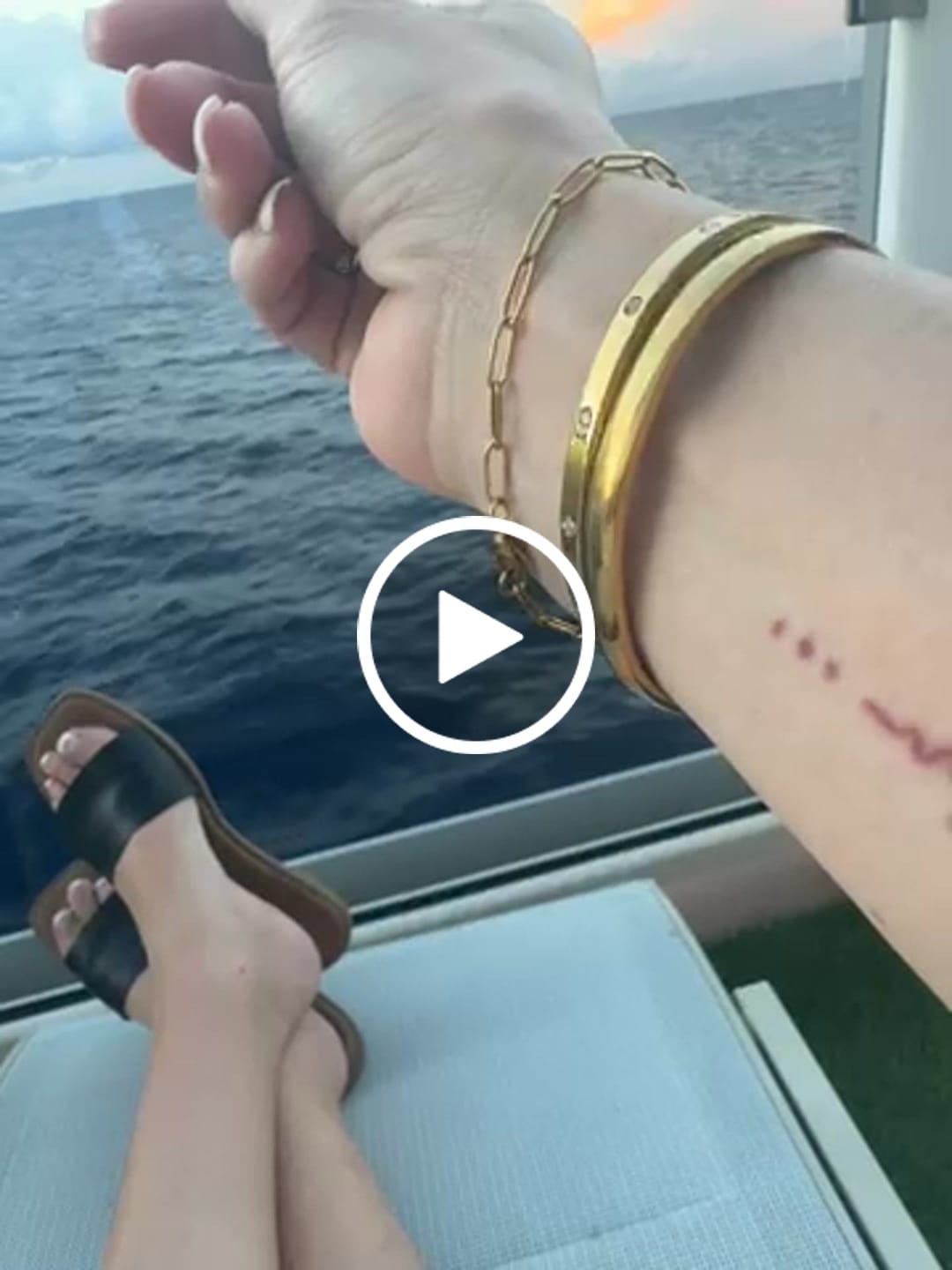 Customer video review of Maui Paperclip Bracelet (Bundle)