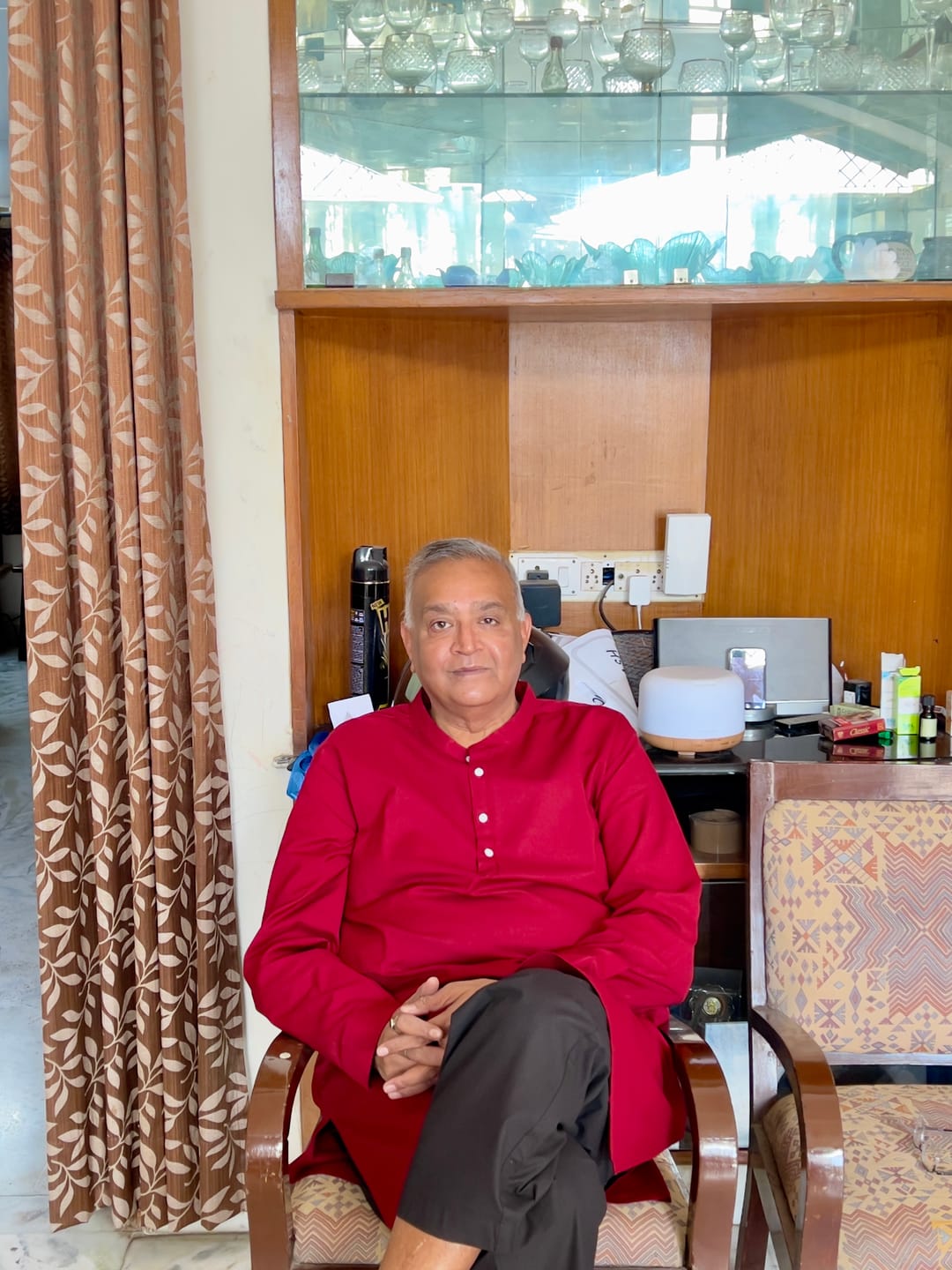 Customer photo review of Men Maroon Airy Linen Long Kurta