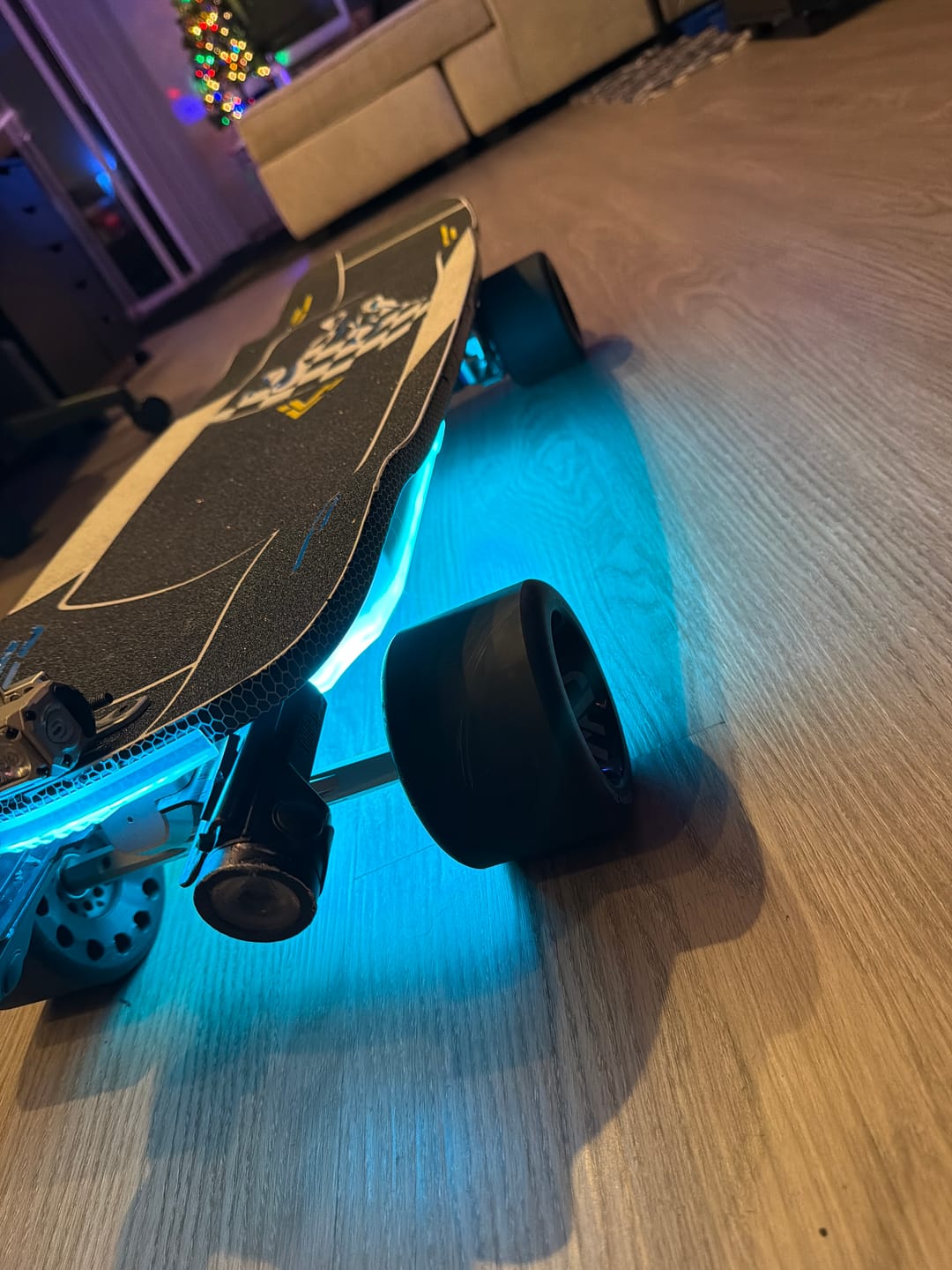 Customer photo review of Acedeck® Stella Blizzard-Most Powerful Portable Electric Skateboard & Shortboard