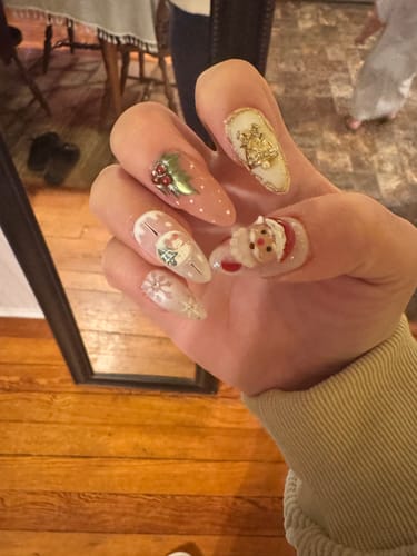 Customer photo review of Winter Joy