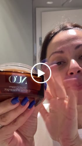Customer video review of Crema cu Mucina de Melc