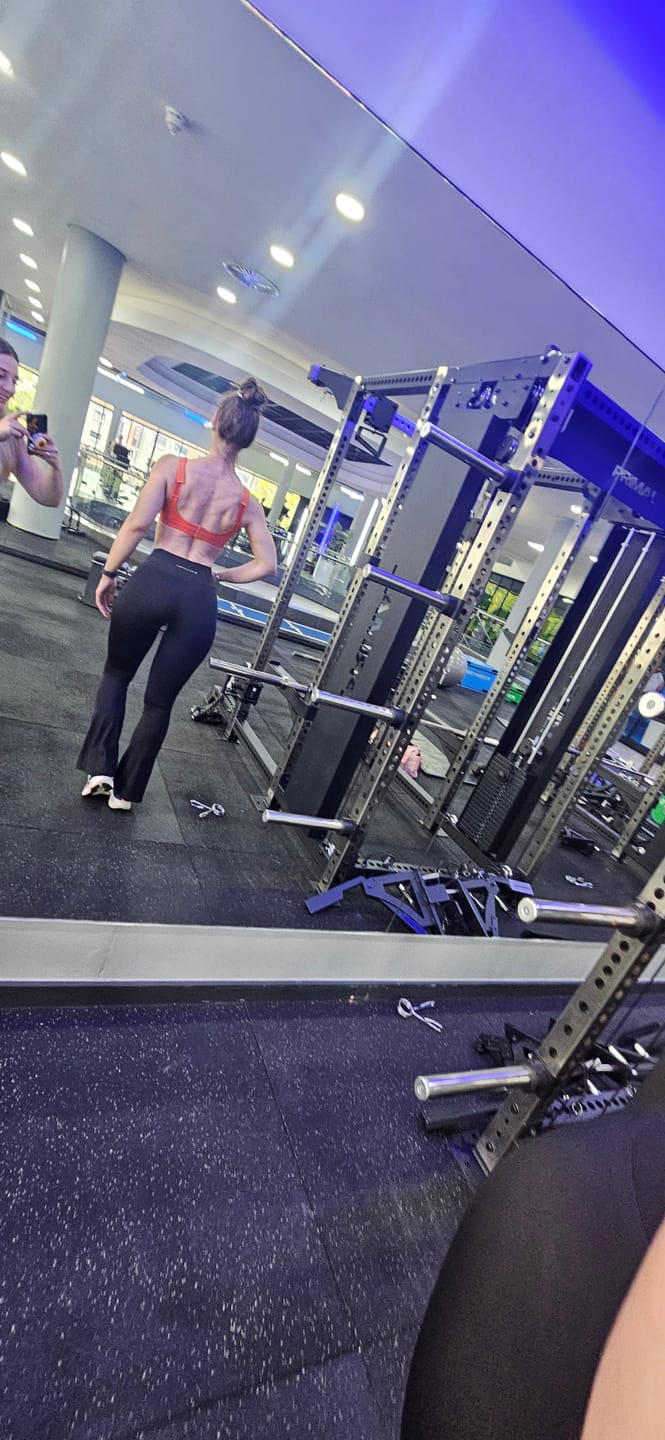Customer photo review of High-Waist Kick Flare Leggings