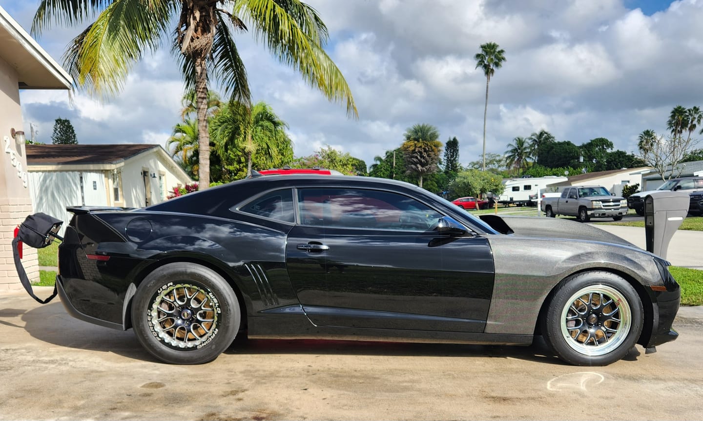 Customer photo review of 2010-15 5th Gen Camaro Parachute Mount 14-190