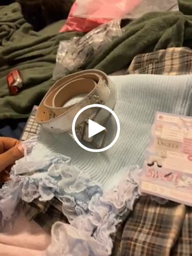 Customer video review of 🦄 Angel Bag - Random Cute Items 🔮