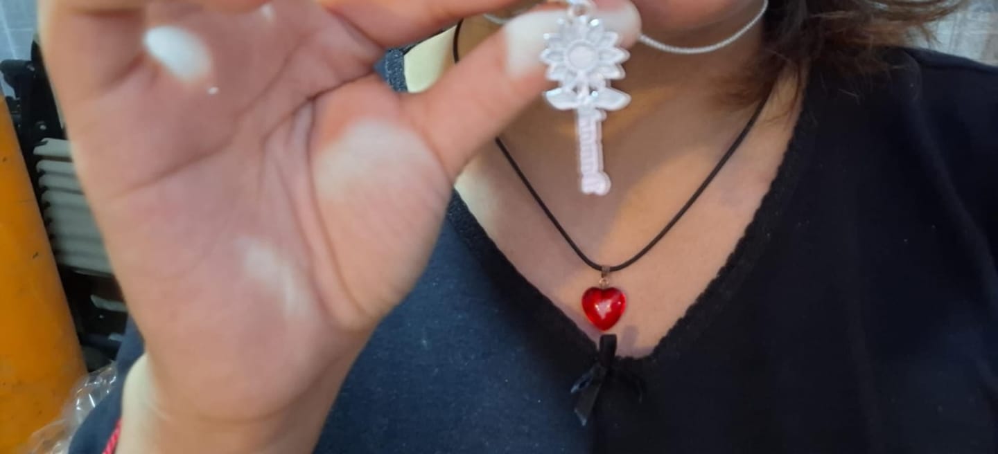 Customer photo review of Collar personalizado Girasol plata 950