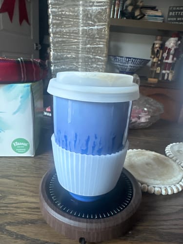 Customer photo review of Clear Lid and Sleeve for 12oz cup - $9.99