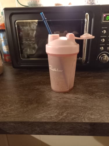 Customer photo review of Pink Protein Shaker 13.5 oz