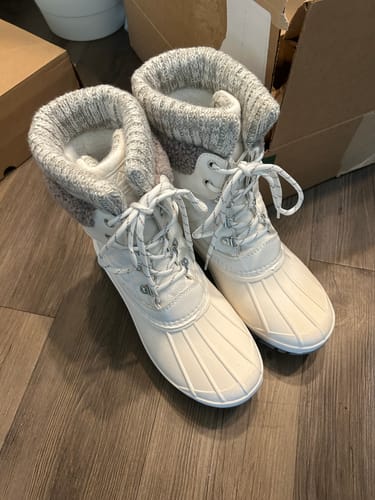 Customer photo review of Women's Duck Boots