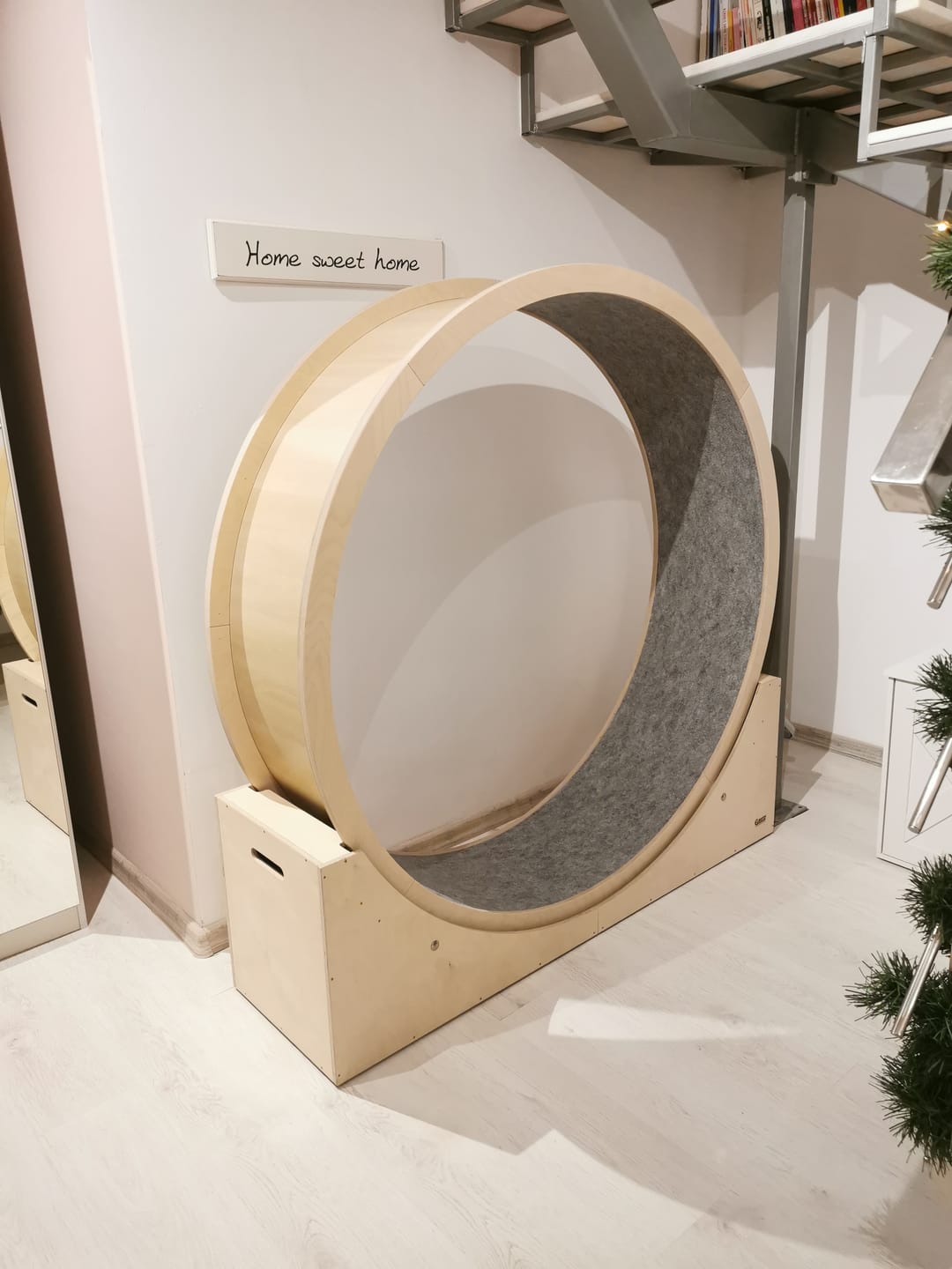 Customer photo review of Elmato Katzenlaufrad Ersatztbelag Teppich & Vinyl 10759