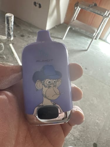 Customer photo review of RAndM - Tornado - 9K - Puffs / Disposable