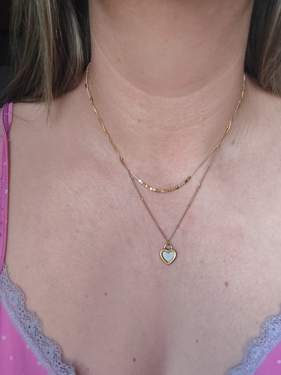Customer photo review of Mix de Colares Coração Marmorizado Banhado em Ouro 18K