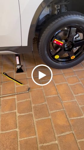 Customer video review of JKT-5