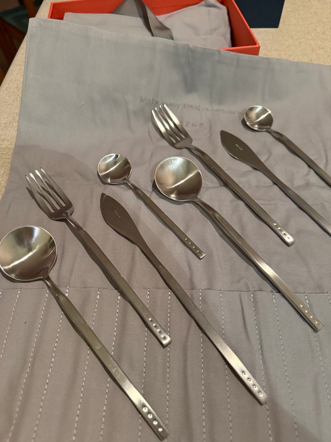 Customer photo review of Brushed Silver — 24pc Cutlery Gift Set