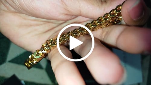 Customer video review of Classic Gold Chain Bracelet