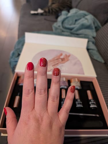 Customer photo review of Glowdip Alles-in-één Manicure Set