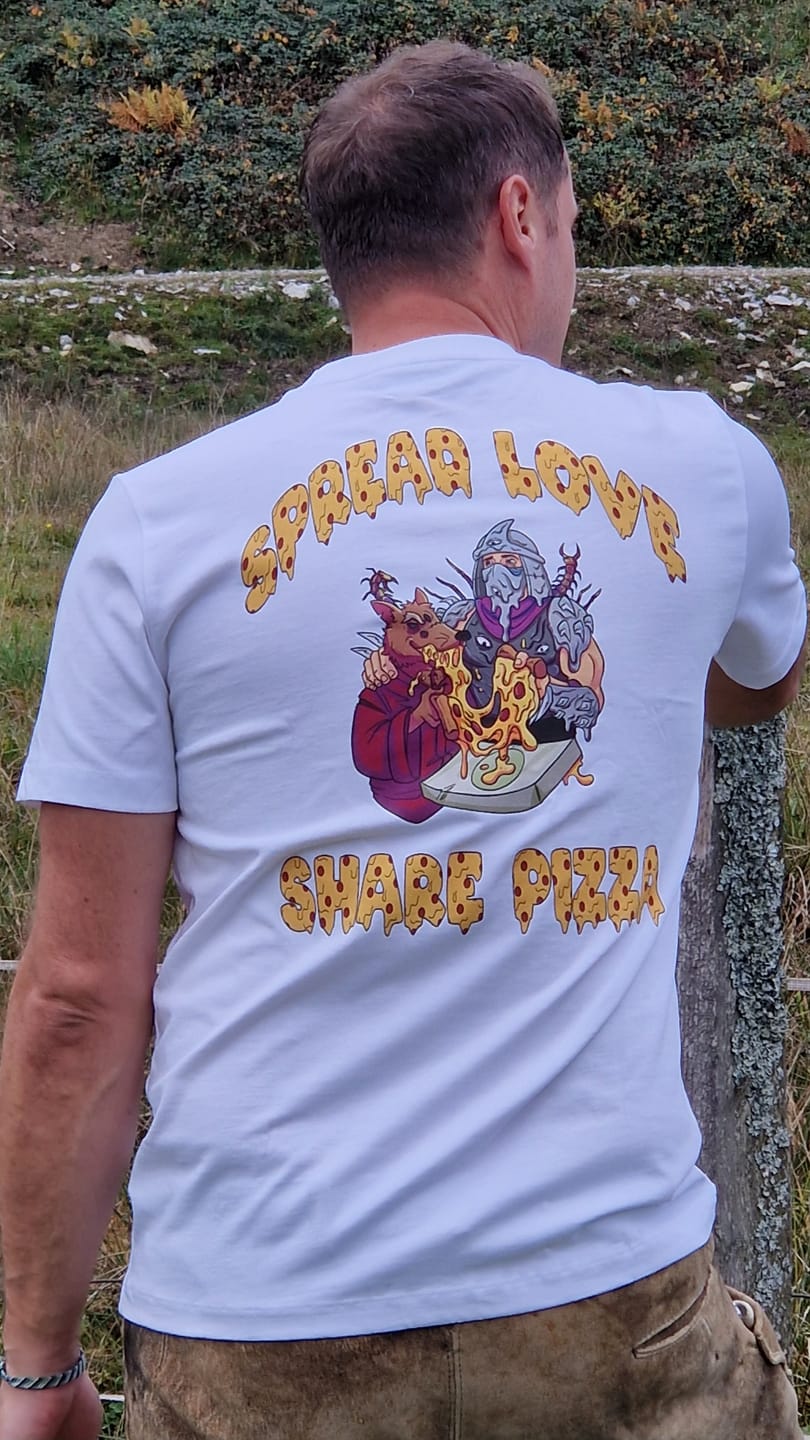 Customer photo review of SPREAD LOVE SHARE PIZZA