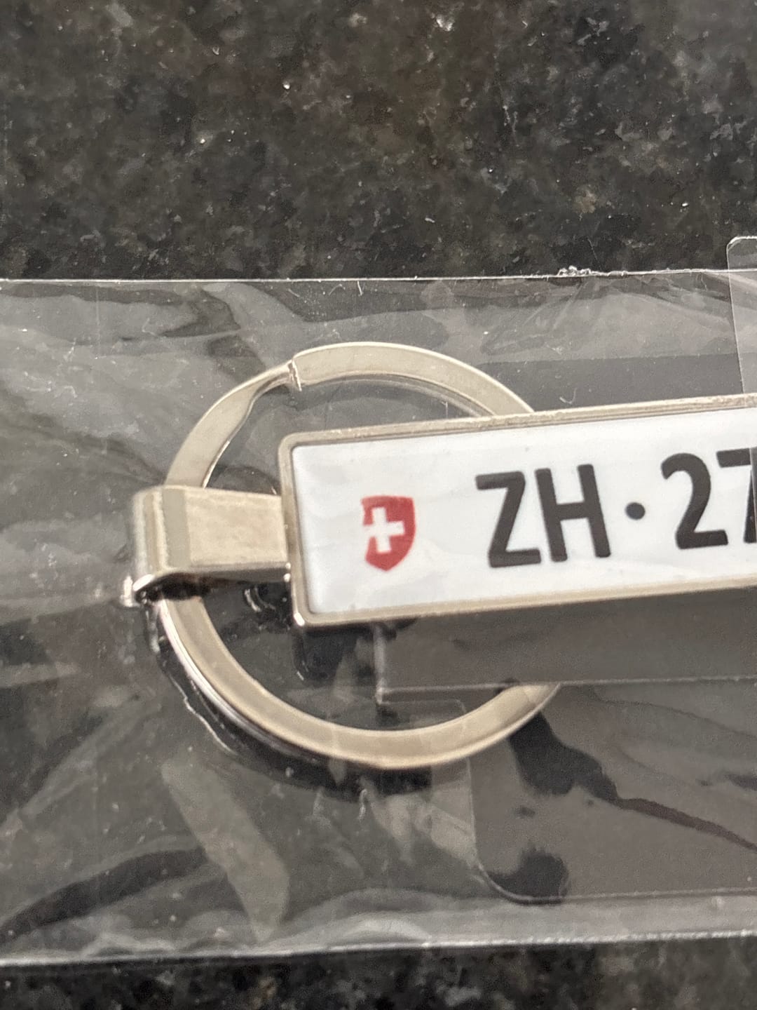 Customer photo review of Personalisierter Kennzeichen-Schlüsselanhänger – Dein Nummernschild als Anhänger