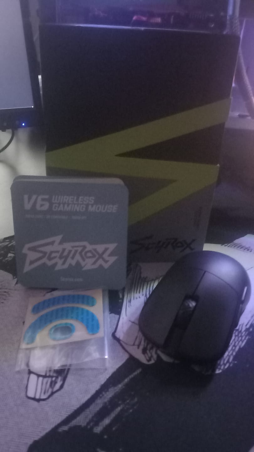 Customer photo review of Scyrox V6 8K Wireless Mouse