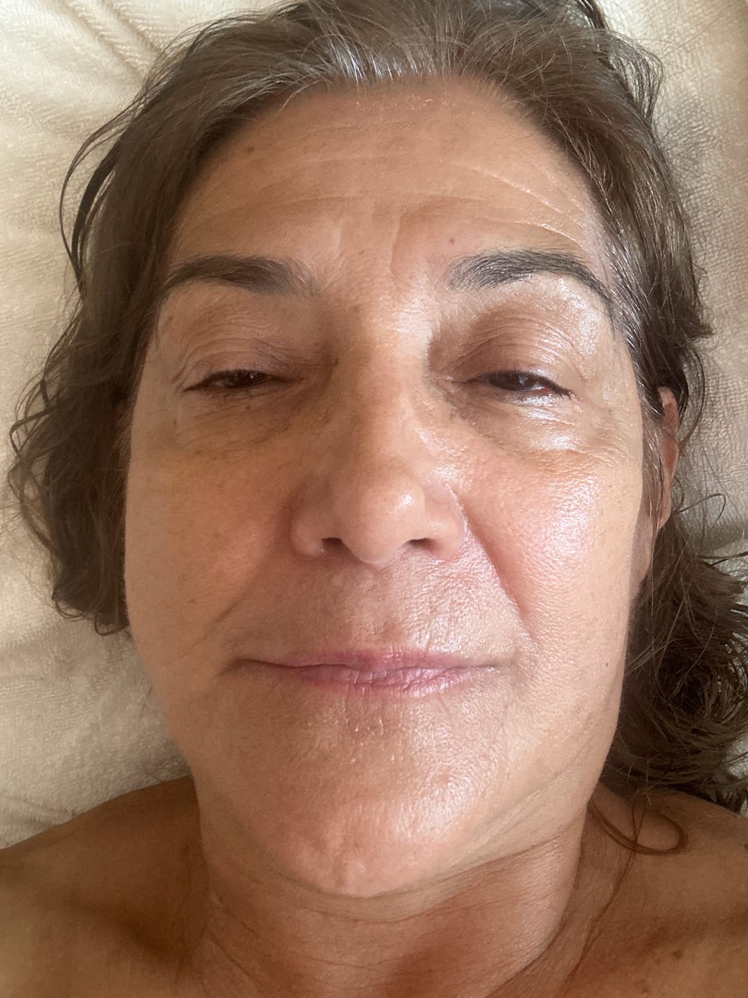 Customer photo review of Moist & Lift Mask (6-Sheet Box)