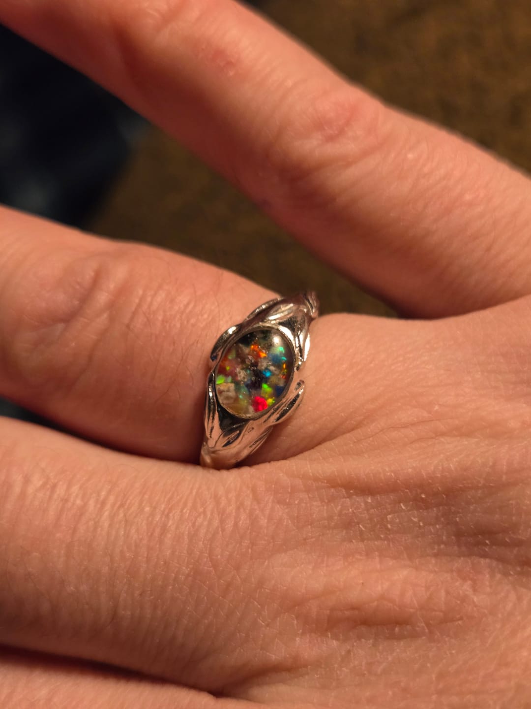 Customer photo review of Leaf Cremation Ring with Cremation Ashes