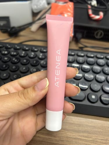Customer photo review of PEPTIDE LIP BALM