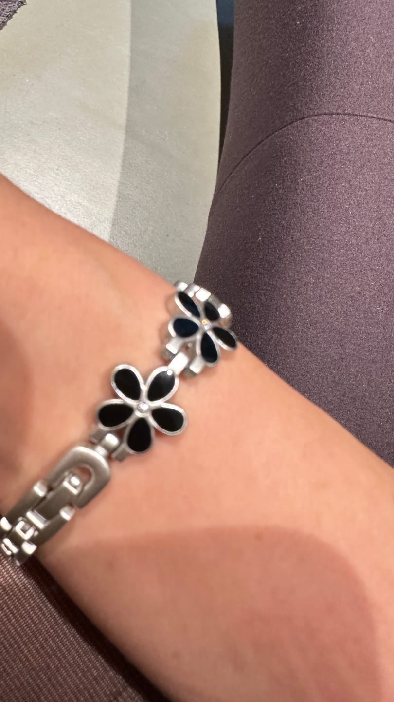 Customer photo review of NEU: Apple Watch Metallarmband "Flora"