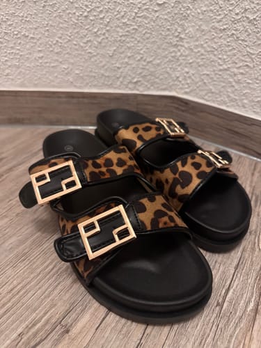 Customer photo review of Savannah Pantolette - Leo