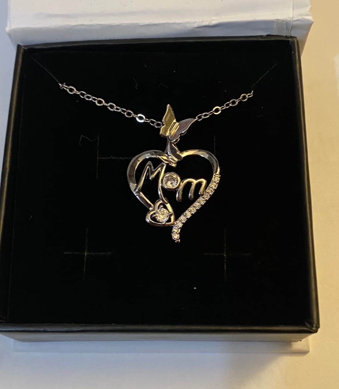 Customer photo review of Mabel 18k White Gold Plated Mom Heart Pendant Necklace with Simulated Diamond Crystals
