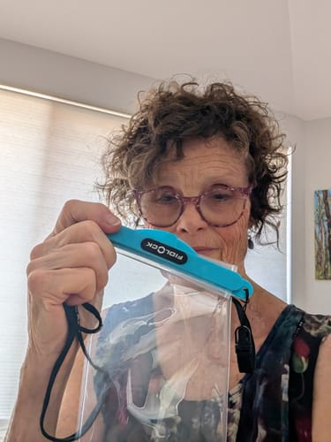 Customer photo review of Hermetic Waterproof Phone Case - Dry Pouch Medium