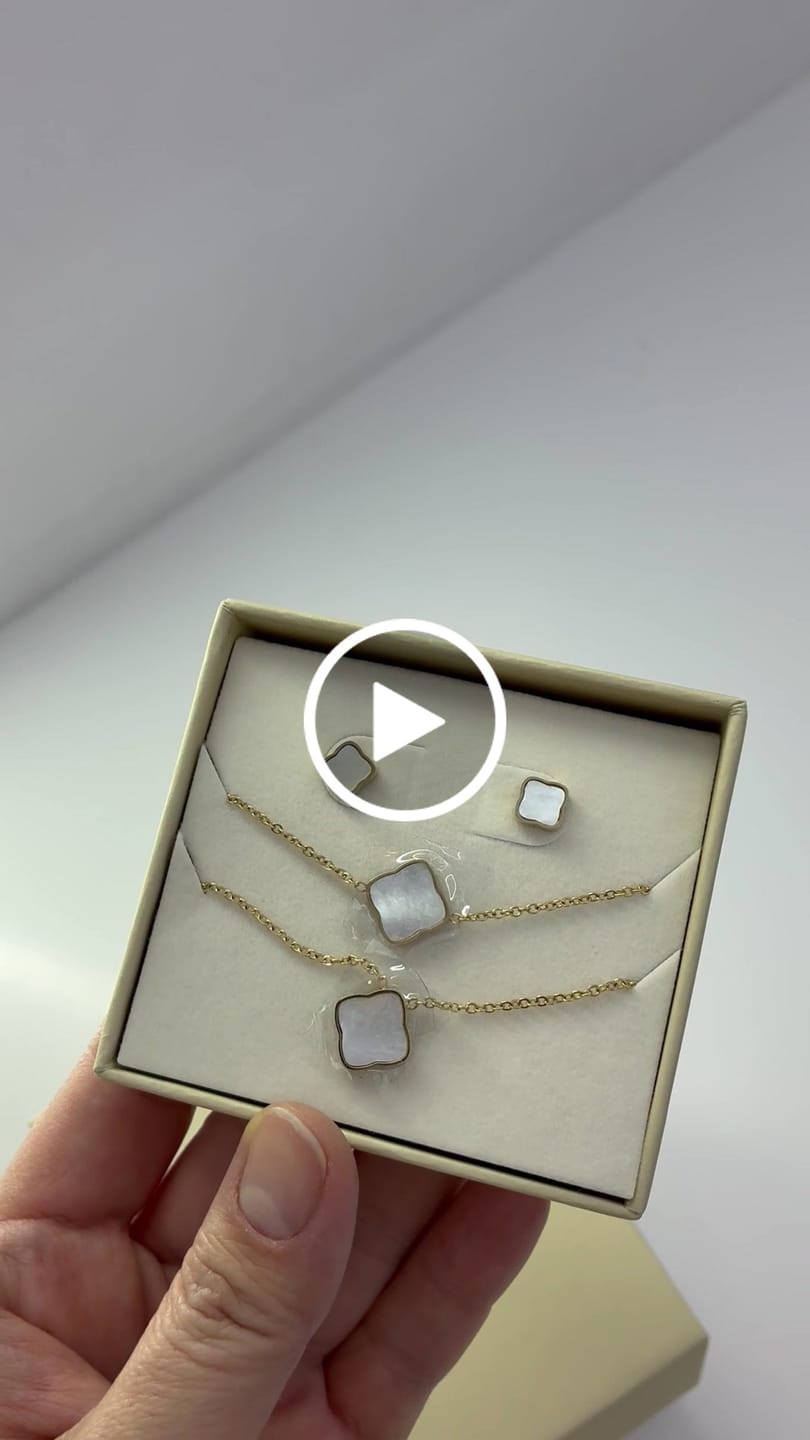 Customer video review of Flora Gold White Set
