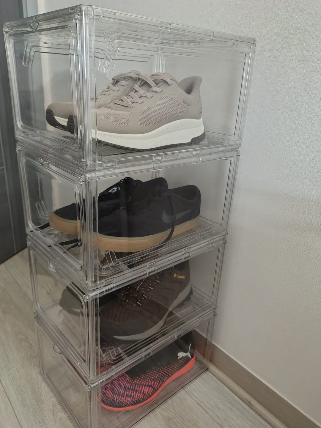 Customer photo review of Caja Organizador de Zapatos Zapatera Apilable Cubo Para Calzado Apertura Frontal