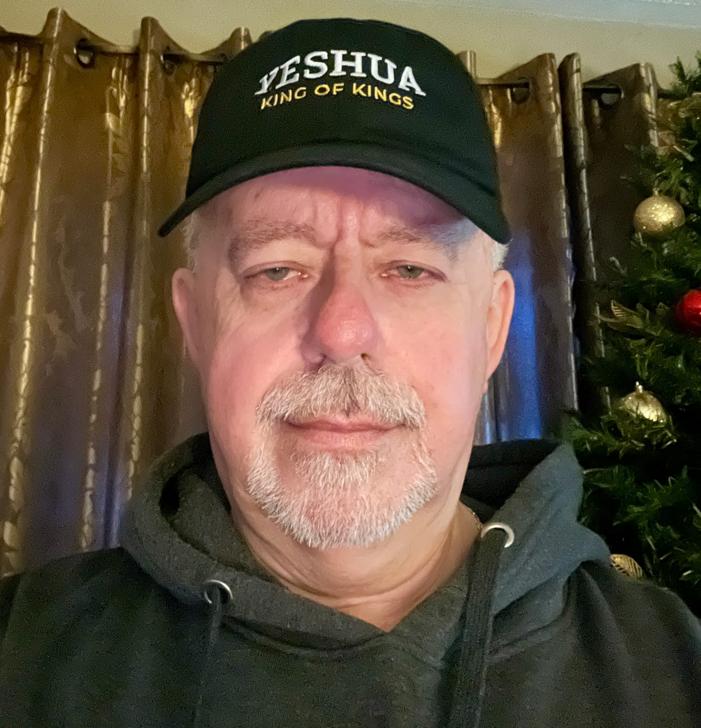 Customer photo review of YESHUA – King of Kings | bestickte Faith Cap | 100% Baumwolle