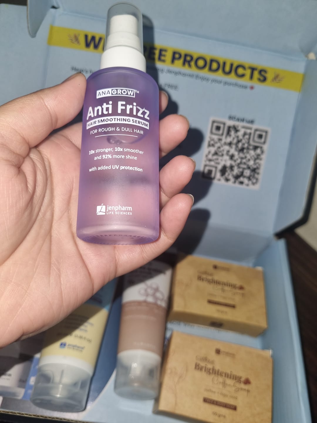 Customer photo review of Anagrow Anti Frizz Hair Serum
