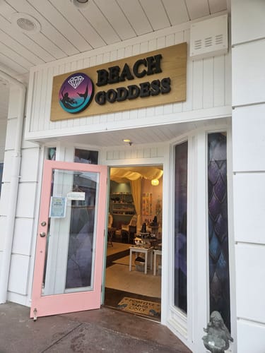 Storefront Sign Board for Beach Goddess, a retail boutique - customer photo, quicksignage.com