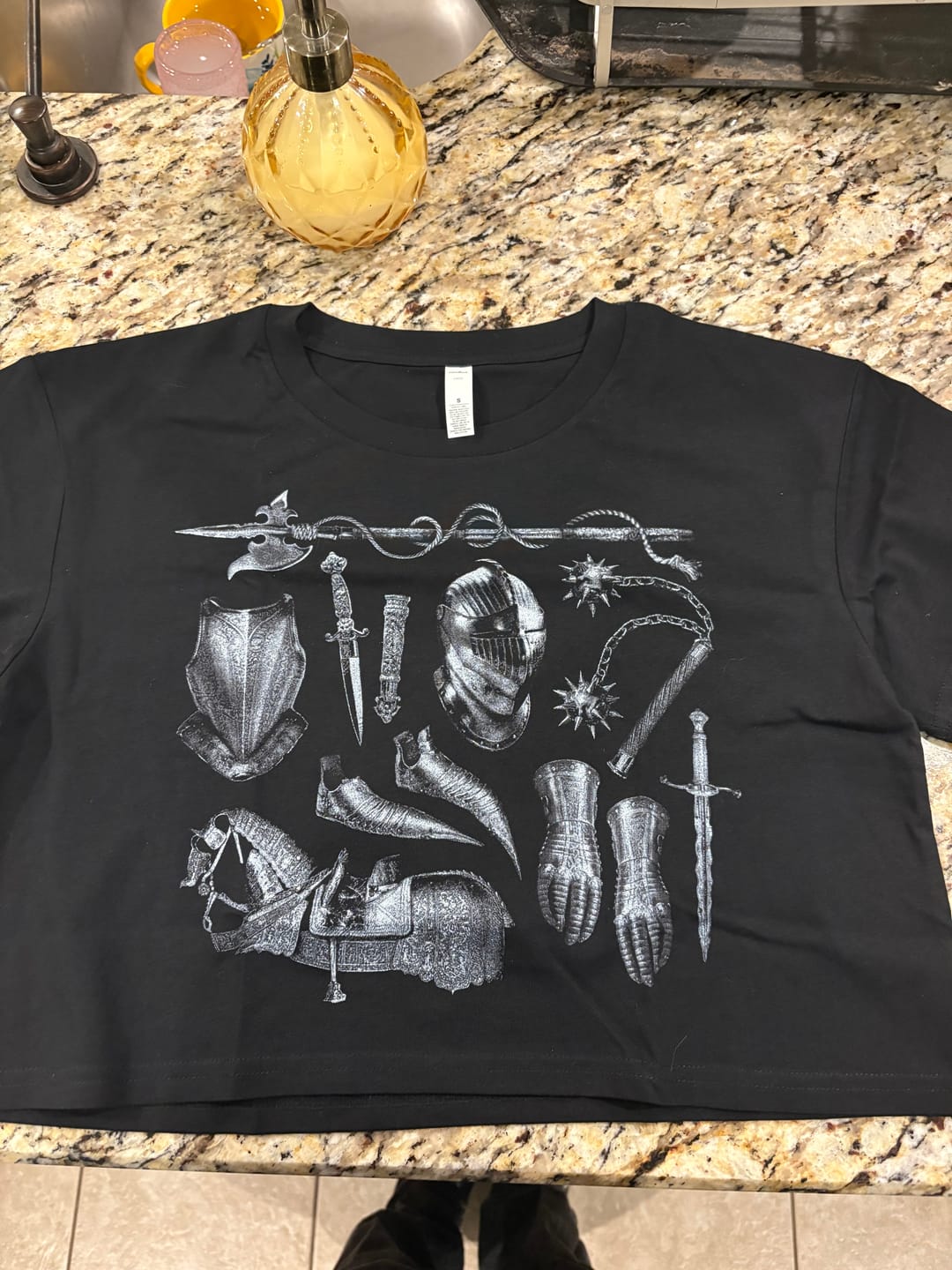 Customer photo review of Virtus Crop Tee