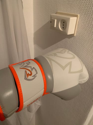 Fotorecensie van een klant over Bokshandschoenen Rival Impulse RS80V White Orange