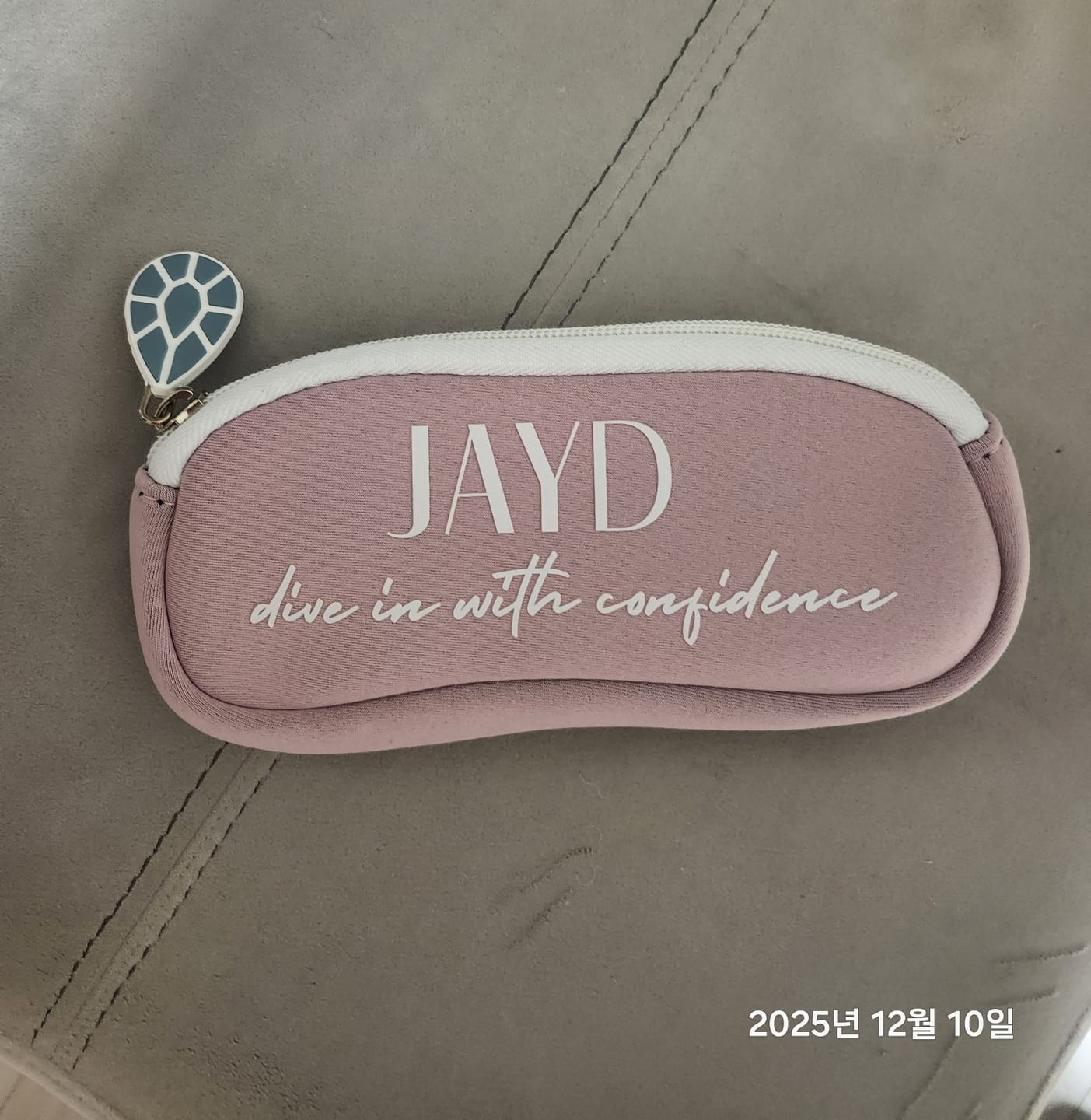 Customer photo review of JAYD Goggle Bag - Pink