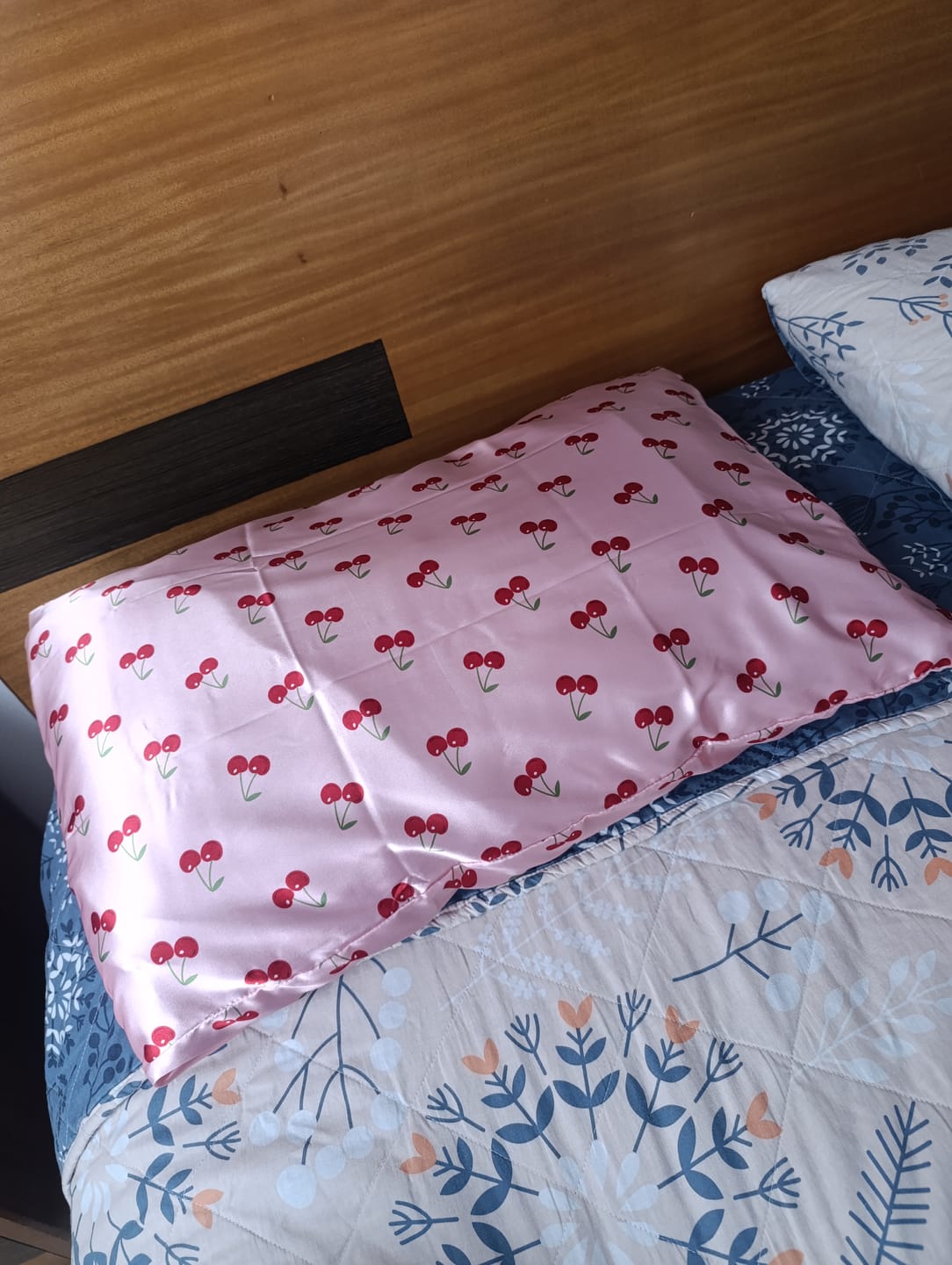 Customer photo review of Funda de Satín