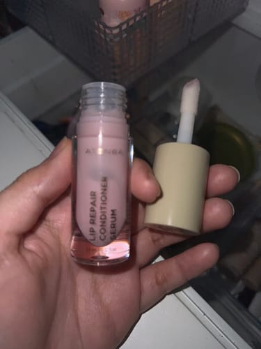 Customer photo review of LIP REPAIR CONDITIONER SERUM