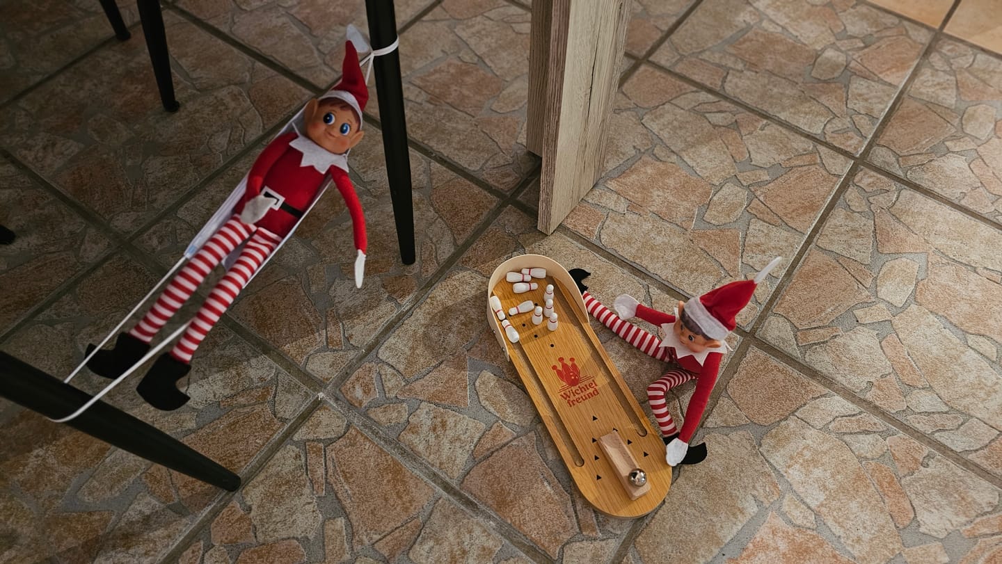 Customer photo review of Bowling Abend - Miniatur Bowling Set für den Wichtel