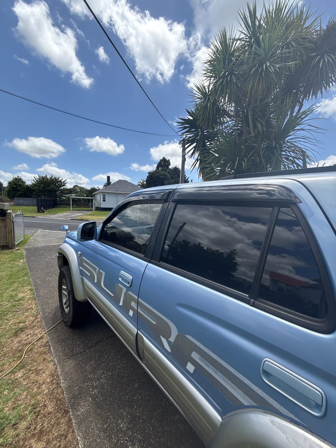 Customer photo review of Slimline Weathershield / Monsoon Guard Set l 3rd Gen 96 - 02