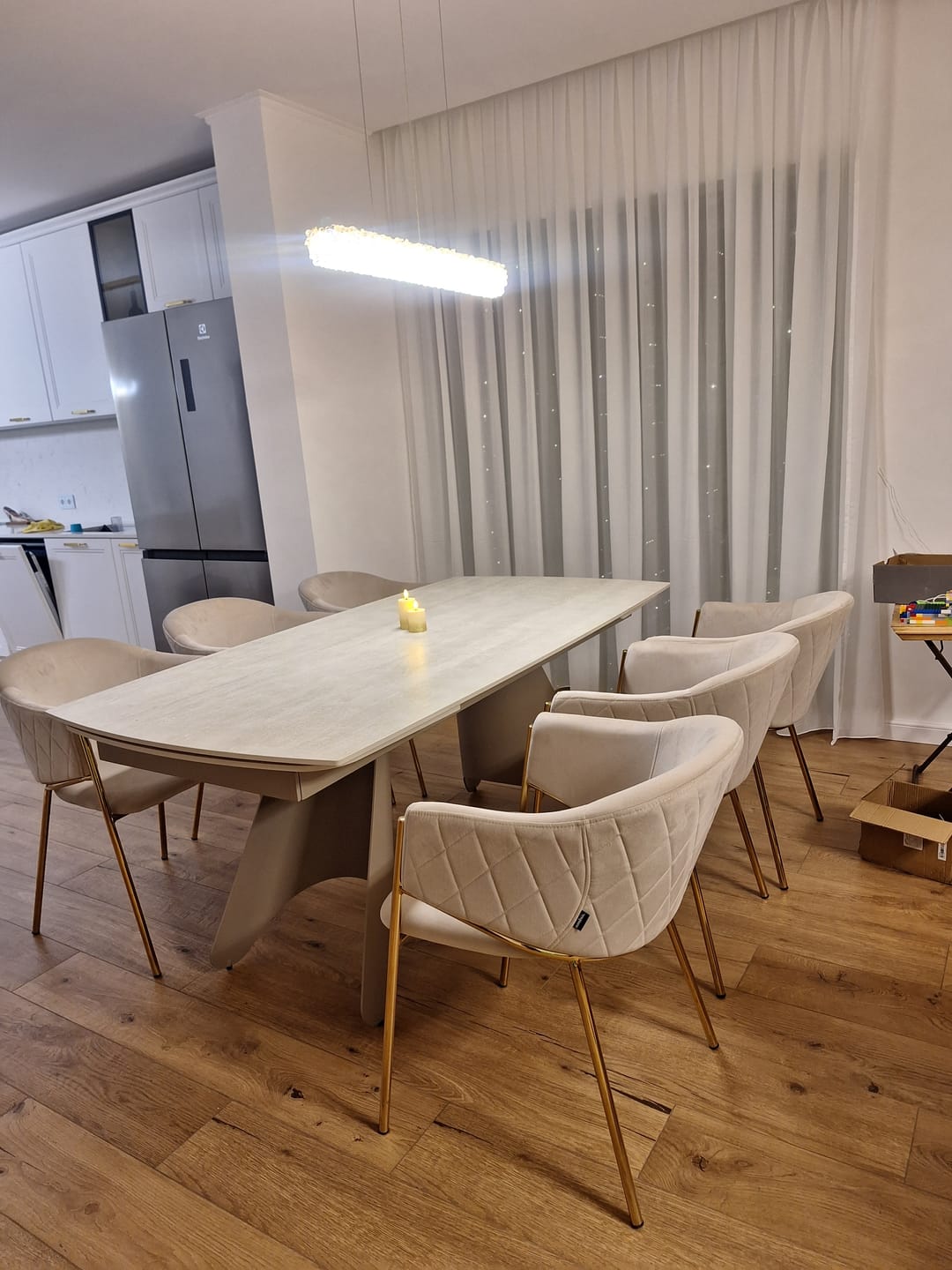 Customer photo review of Masa extensibila SALIX, travertin/casmir, piatra sinterizata/otel, 180/260x90x76 cm
