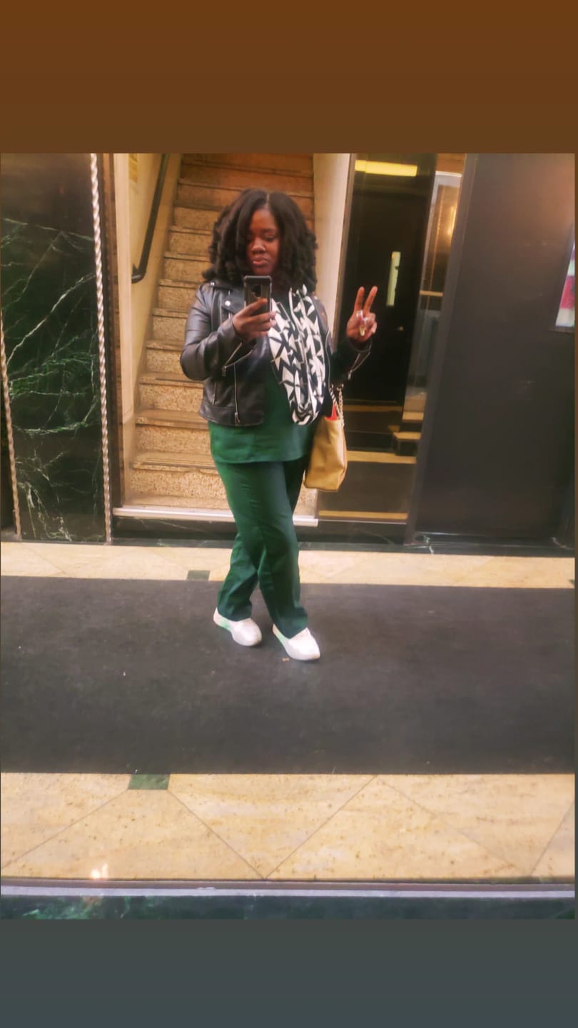 Customer photo review of Sensationnel Curls Kinks Textured Lace Kinky Edges Glueless HD Lace Front Wig - Y-PART KINKY ROLLER SET 16"