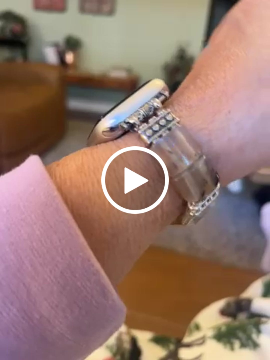 Customer video review of Sacred Sands Agate Stretch Apple Watch Strap